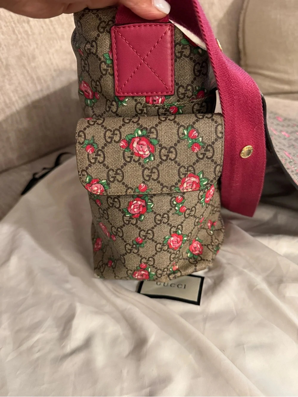 Gucci Beige GG Supreme Messenger Bag with Pink Rose Print and Pink Strap